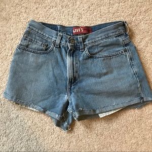 Levi’s Loose Straight Denim High Waisted Shorts